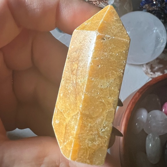 Yellow Adventurine Tower Point - Picture 4 of 5